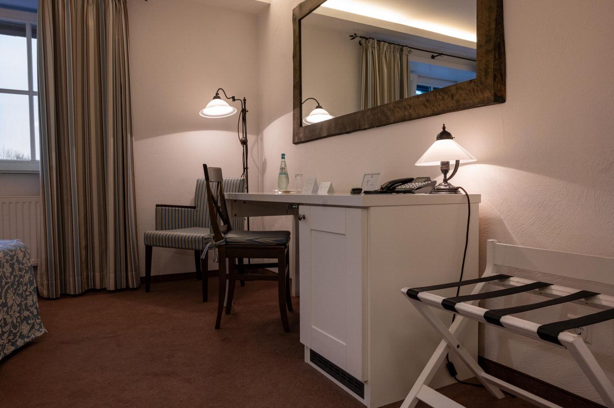 Landhotel Jann Hinsch Hof Winsen エクステリア 写真